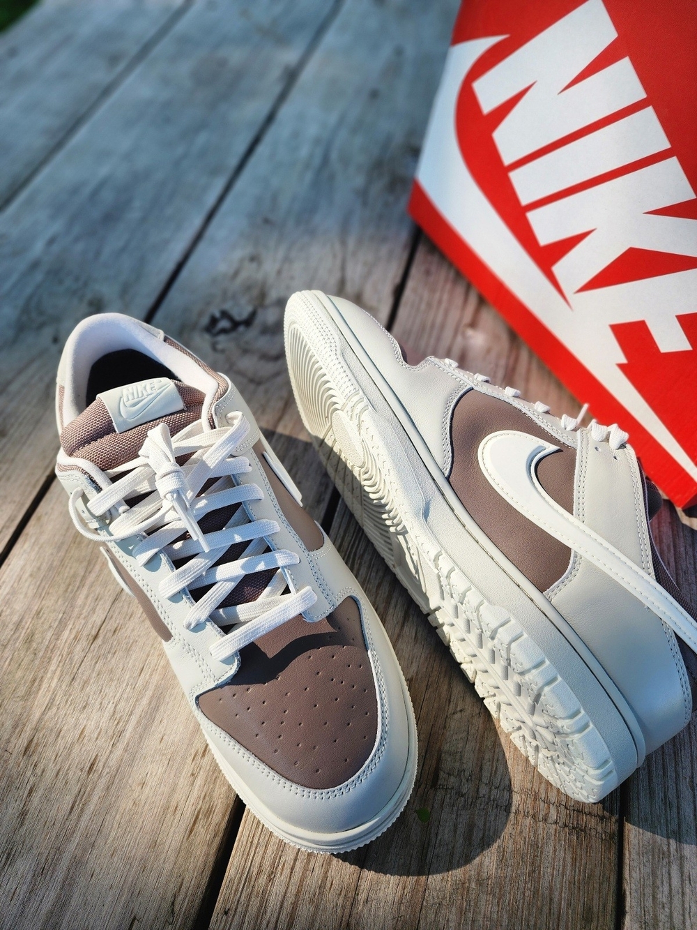 Nike Dunk Low Men's Sneakers with GORE-TEX in Bone and Mink Brown size 11.5